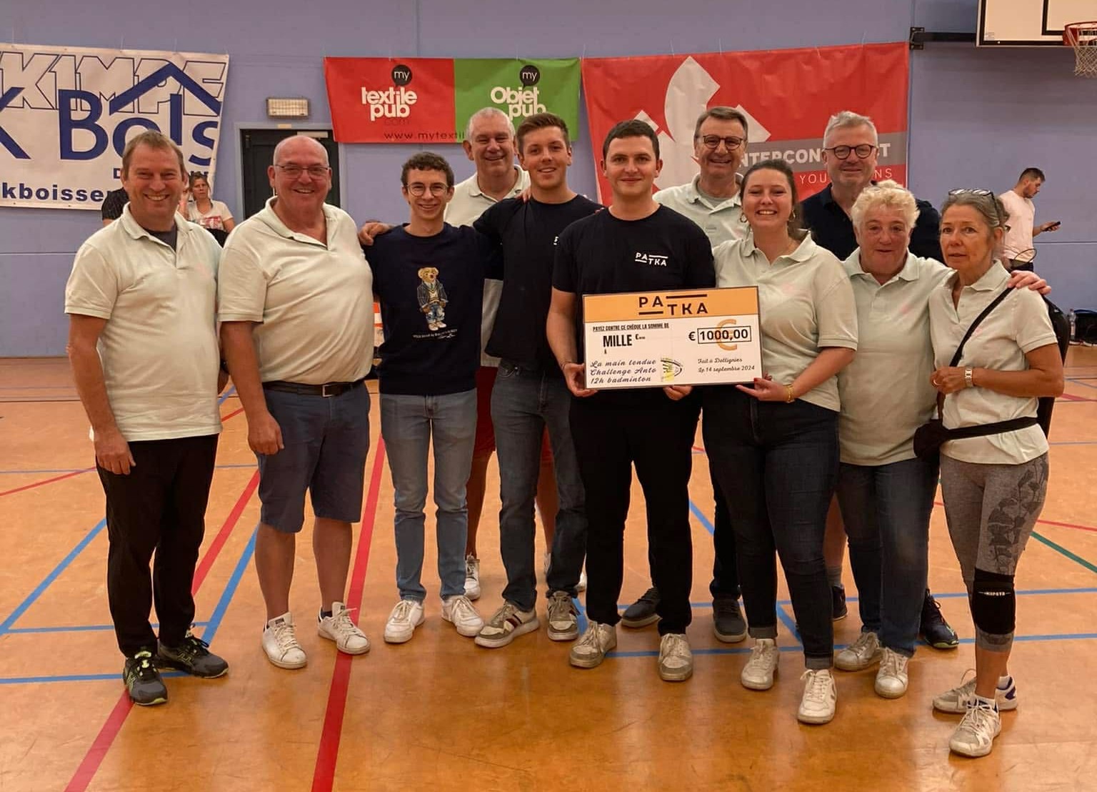 Remise du chèque de 1000€ au Challenge d'Antho