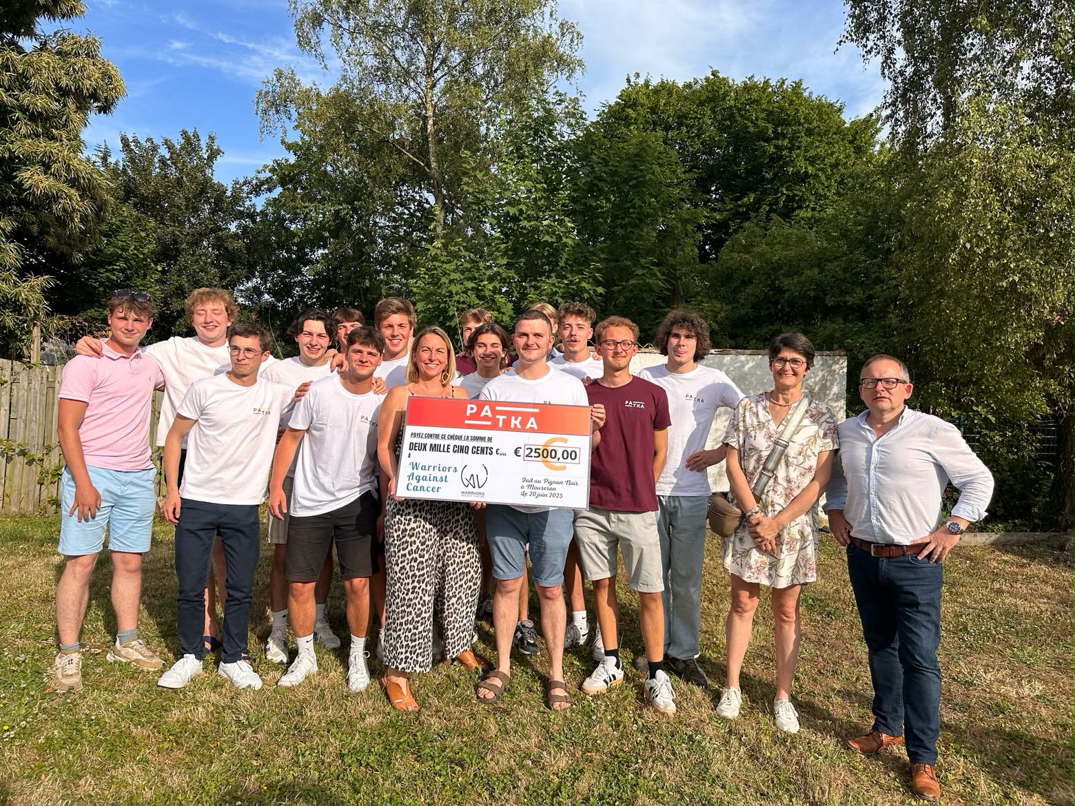Remise du chèque de 2500€ à Warriors Against Cancer